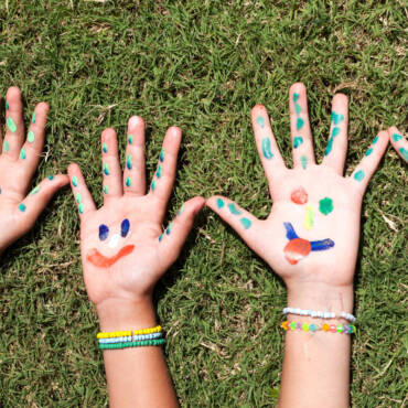 Cultivating Encouragement During the Winter Months: A Jewish Perspective for Children and Families